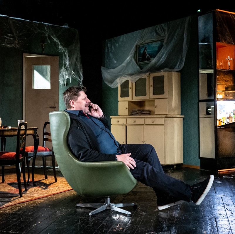 "Byk". Spektakl wg tekstu Szczepana Twardocha. W roli głównej Robert Talarczyk